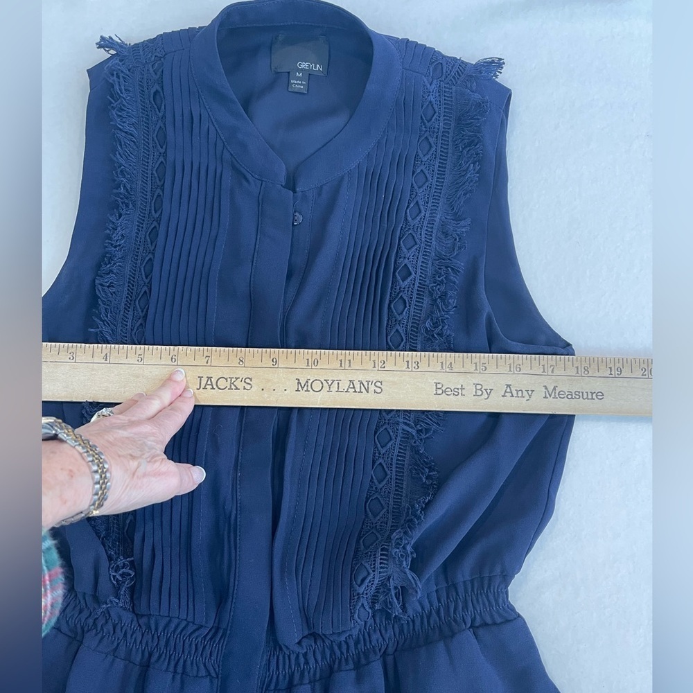 Greylin mini sleeveless dress size medium, navy blue fully lined,Like New preppy - Picture 6 of 7